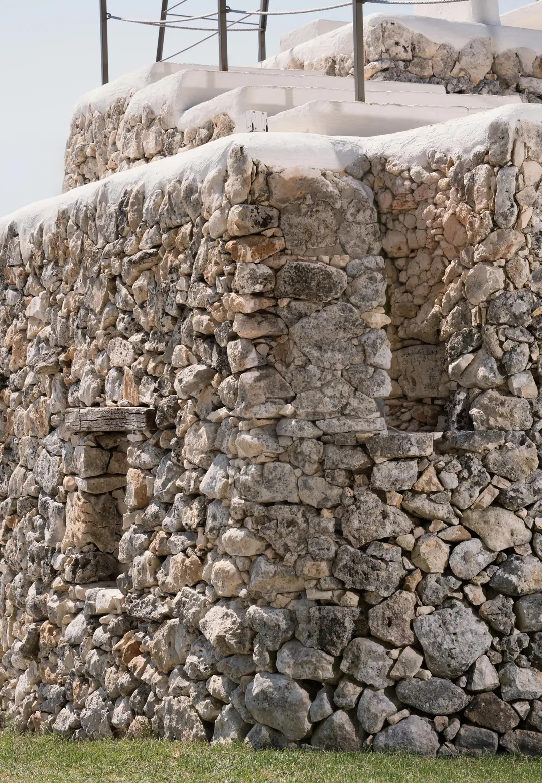 Traditional Gargano dry-stone wall